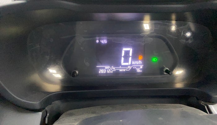 2024 Tata ALTROZ XZ CNG, CNG, Manual, 28,311 km, Odometer Image