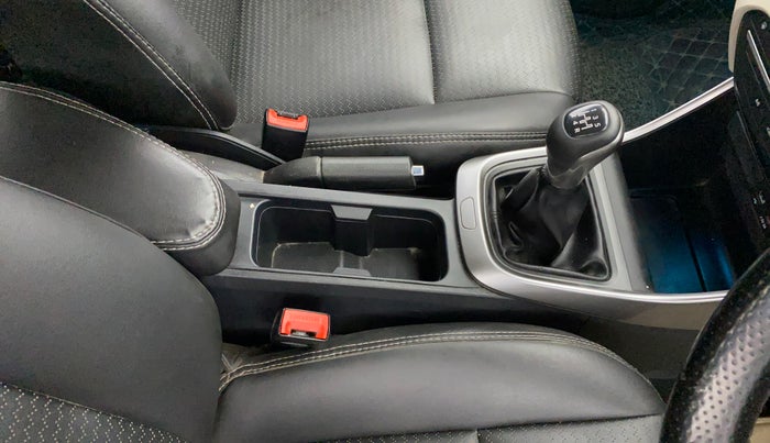 2024 Tata ALTROZ XZ CNG, CNG, Manual, 28,311 km, Gear Lever