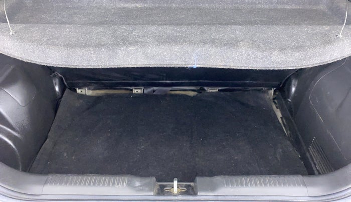 2018 Maruti Swift VXI AMT D, Petrol, Automatic, 29,723 km, Boot Inside