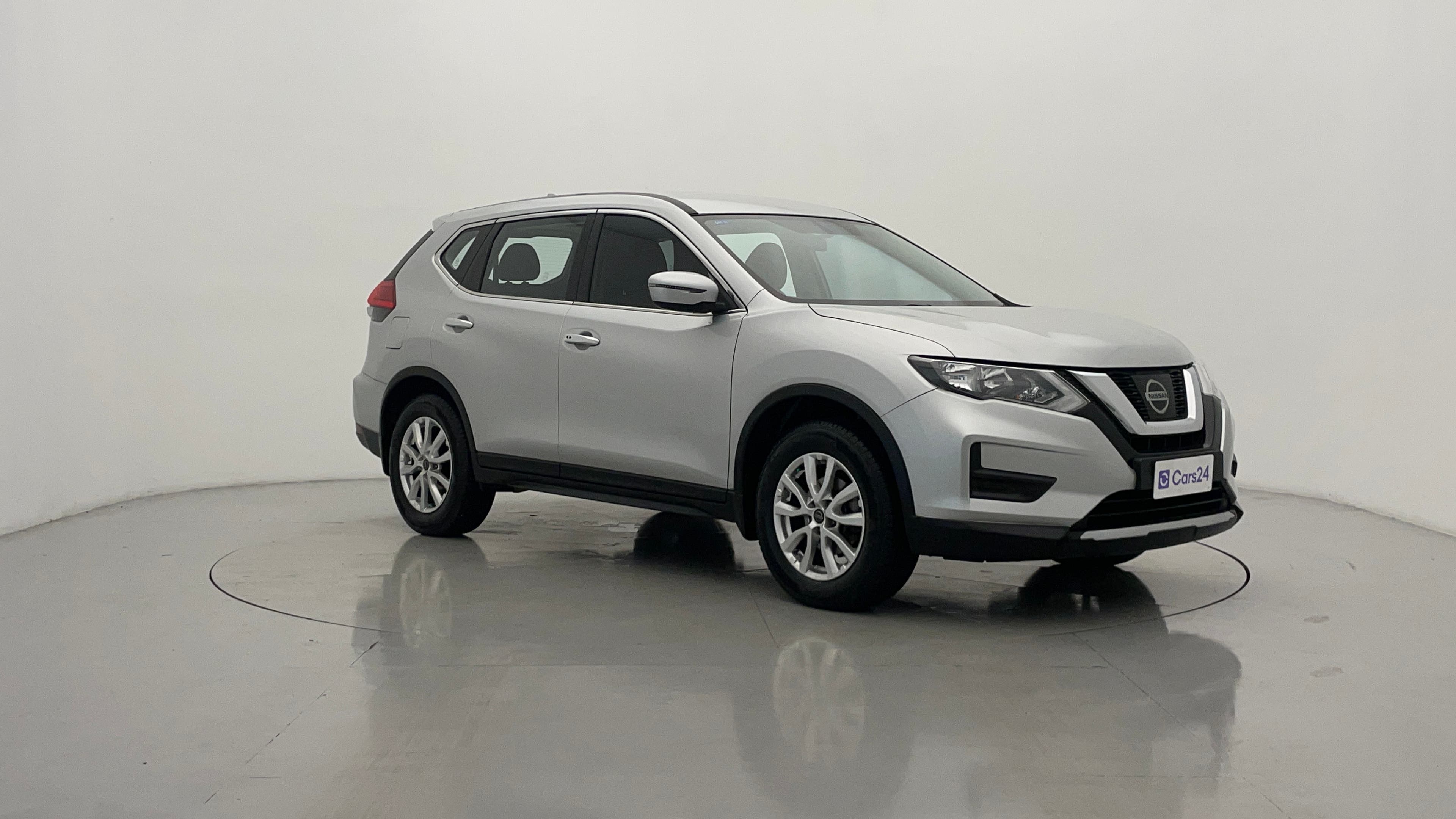 Nissan X-trail image