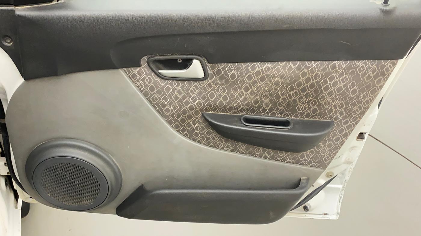 2018 Maruti Alto 800 LXI, Petrol, Manual, 89,267 km, Driver Side Door Panels Control