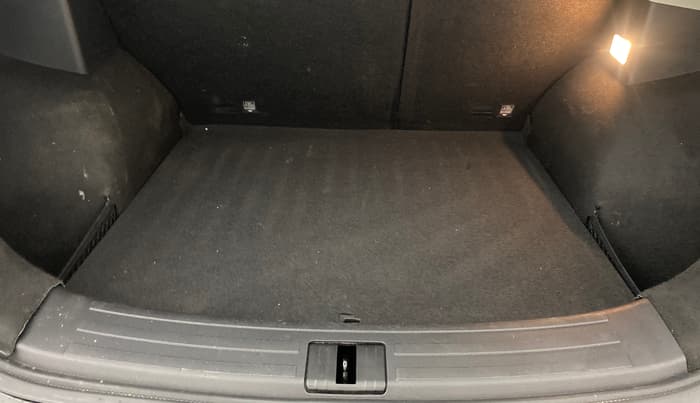 2023 MG ASTOR SHARP 1.5 MT, Petrol, Manual, 21,757 km, Boot Inside