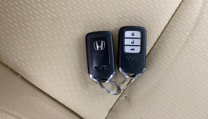 2019 Honda City 1.5L I-VTEC V MT, Petrol, Manual, 59,091 km, Key Close Up