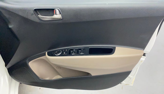 2014 Hyundai Xcent S 1.2, Petrol, Manual, 49,335 km, Driver Side Door Panels Control