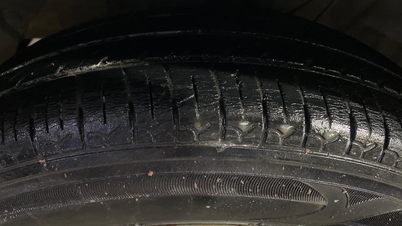 2022 Hyundai NEW SANTRO SPORTZ EXECUTIVE MT CNG, CNG, Manual, 25,566 km, Left Front Tyre Tread