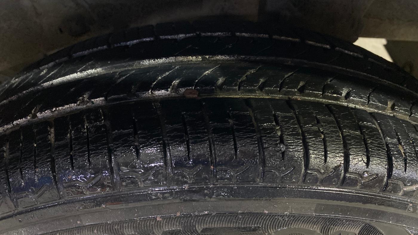 2022 Hyundai NEW SANTRO SPORTZ EXECUTIVE MT CNG, CNG, Manual, 25,566 km, Left Rear Tyre Tread