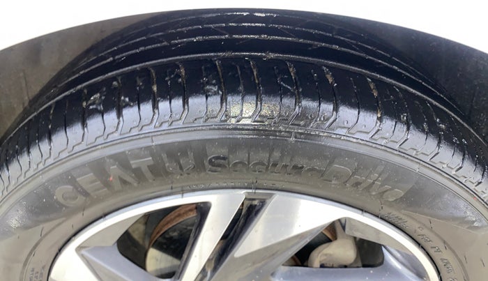 2022 Hyundai NEW I20 ASTA (O) 1.5 CRDI MT, Diesel, Manual, 32,962 km, Right Front Tyre Tread