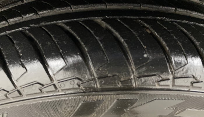 2024 Hyundai EXTER  SX 1.2 AMT, Petrol, Automatic, 16,371 km, Left Front Tyre Tread