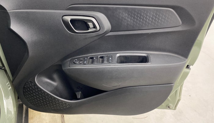 2024 Hyundai EXTER  SX 1.2 AMT, Petrol, Automatic, 16,371 km, Driver Side Door Panels Control