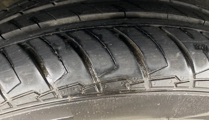 2024 Hyundai EXTER  SX 1.2 AMT, Petrol, Automatic, 16,371 km, Right Rear Tyre Tread