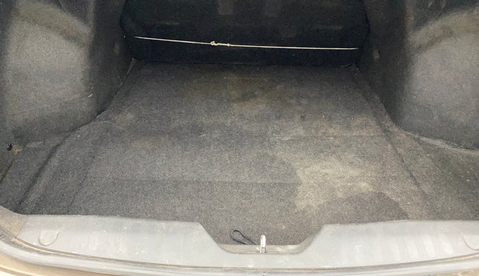 2016 Maruti Ciaz ZXI+, Petrol, Manual, 1,00,415 km, Boot Inside