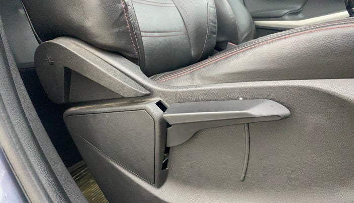 2014 Ford Ecosport TITANIUM 1.5L DIESEL (OPT), Diesel, Manual, 88,890 km, Driver Side Adjustment Panel