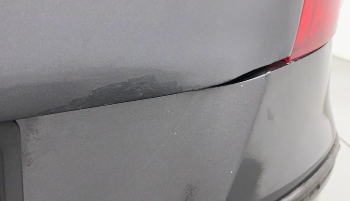 2015 Maruti Swift VXI, Petrol, Manual, 90,695 km, Dicky (Boot door) - Paint has minor damage
