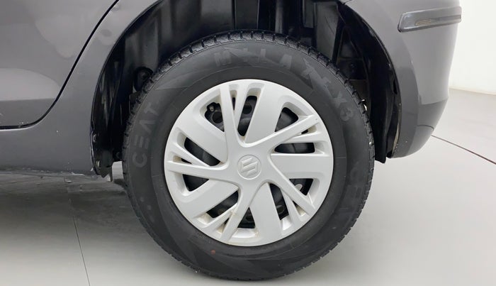 2015 Maruti Swift VXI, Petrol, Manual, 90,695 km, Left Rear Wheel
