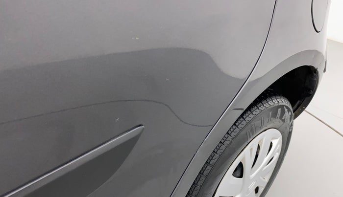 2015 Maruti Swift VXI, Petrol, Manual, 90,695 km, Rear left door - Slight discoloration