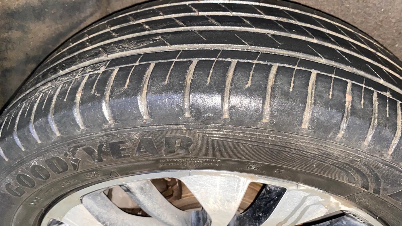 2021 MG HECTOR SHARP 1.5 DCT PETROL, Petrol, Automatic, 67,758 km, Right Rear Tyre Tread