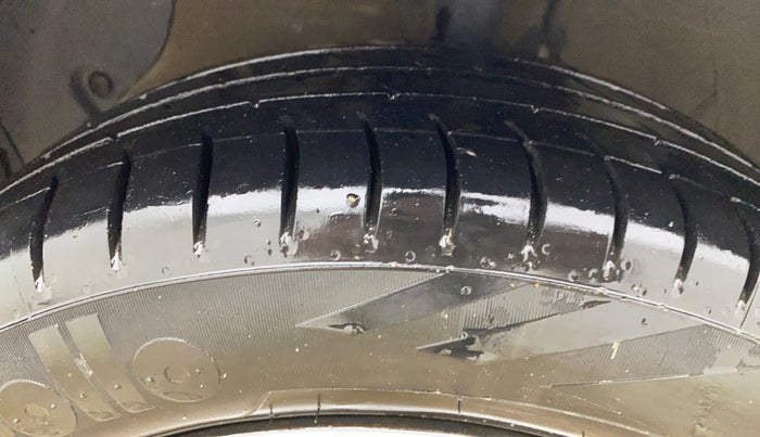 2019 Hyundai Grand i10 MAGNA 1.2 KAPPA VTVT, Petrol, Manual, 86,450 km, Left Front Tyre Tread