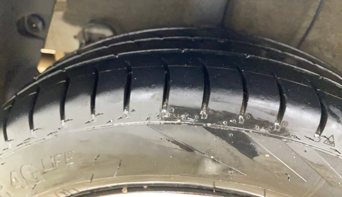 2019 Hyundai Grand i10 MAGNA 1.2 KAPPA VTVT, Petrol, Manual, 86,450 km, Right Rear Tyre Tread