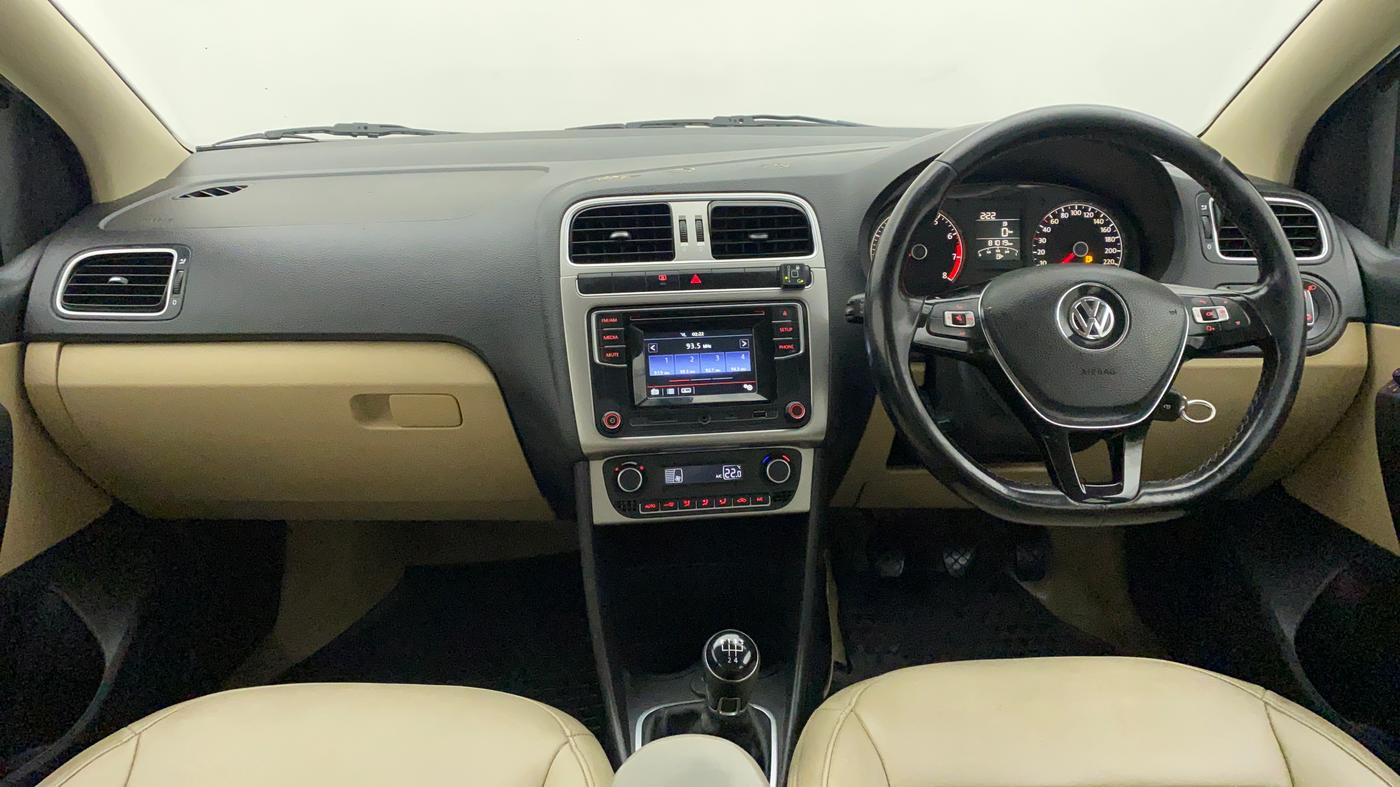 2016 Volkswagen Ameo HIGHLINE1.2L, CNG, Manual, 81,105 km, Dashboard