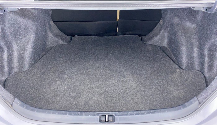 2017 Toyota Corolla Altis GL, Petrol, Manual, 45,060 km, Boot Inside