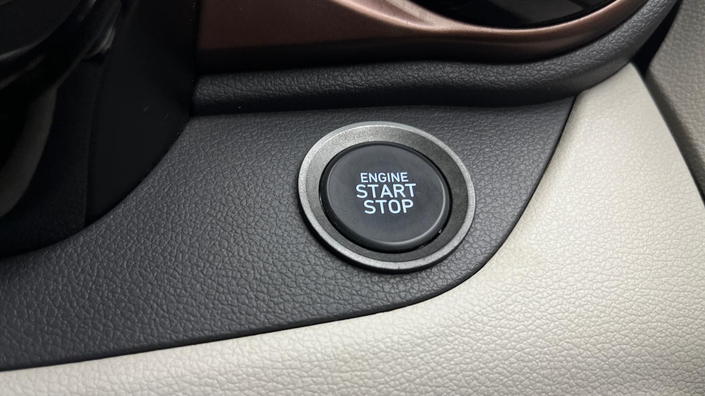 2020 Hyundai AURA SX PLUS 1.2 AMT, Petrol, Automatic, 37,944 km, Keyless Start/ Stop Button