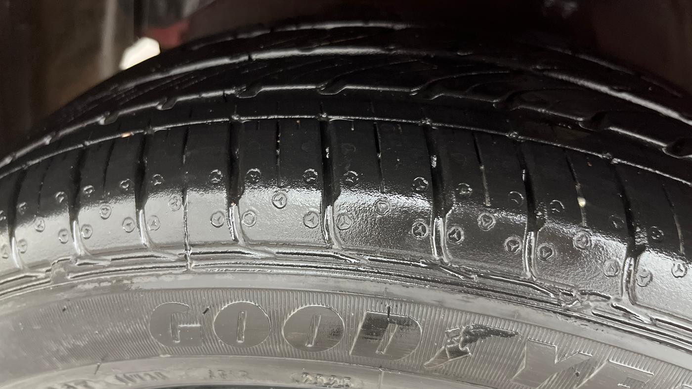 2020 Hyundai AURA SX PLUS 1.2 AMT, Petrol, Automatic, 37,944 km, Left Front Tyre Tread