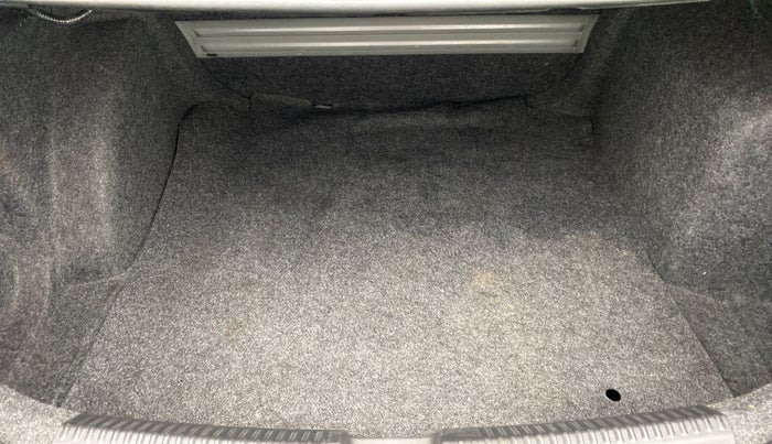 2017 Volkswagen Vento 1.2 TSI HIGHLINE PLUS AT, Petrol, Automatic, 69,593 km, Boot Inside