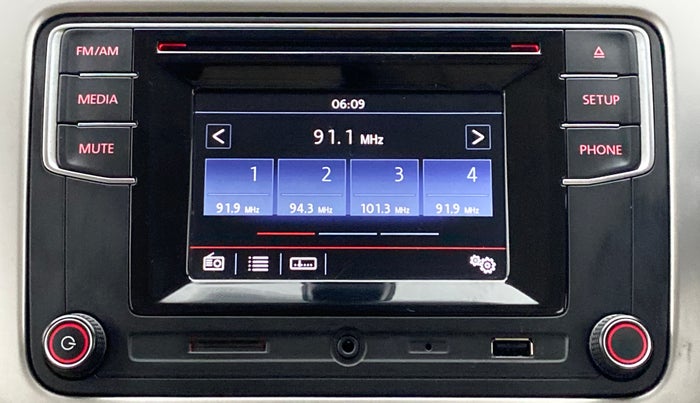 2017 Volkswagen Vento 1.2 TSI HIGHLINE PLUS AT, Petrol, Automatic, 69,593 km, Infotainment System