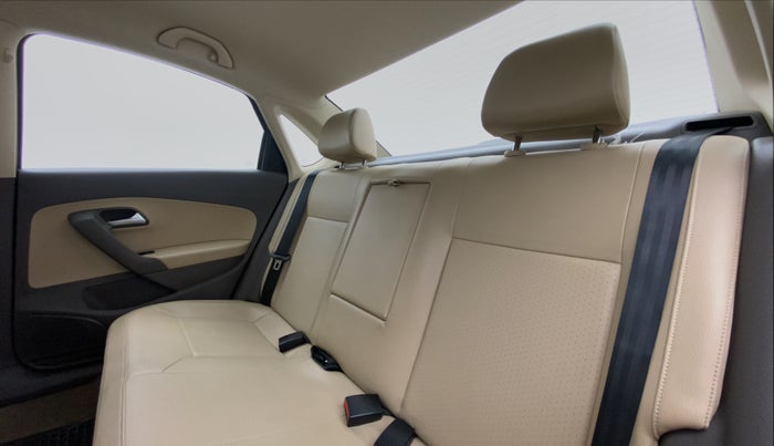 2017 Volkswagen Vento 1.2 TSI HIGHLINE PLUS AT, Petrol, Automatic, 69,593 km, Right Side Rear Door Cabin