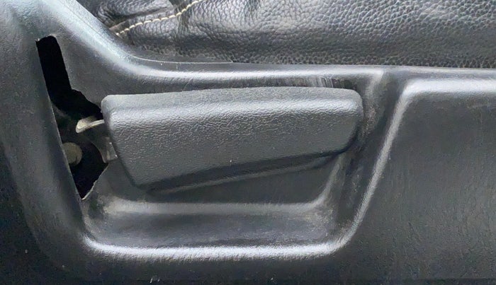 2019 Maruti Alto LXI, Petrol, Manual, 45,608 km, Driver Side Adjustment Panel