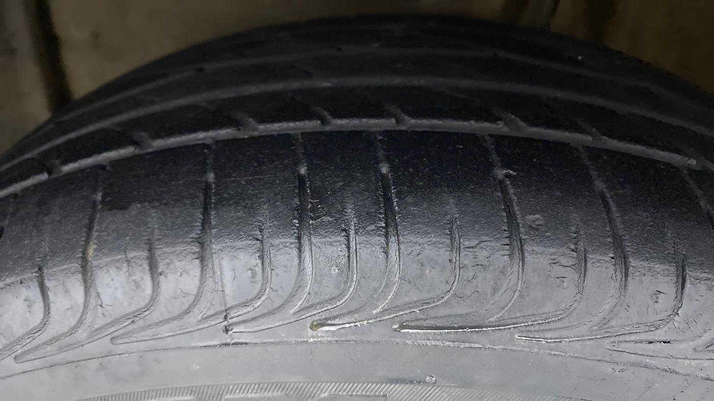 2018 Toyota YARIS J MT, Petrol, Manual, 46,914 km, Left Front Tyre Tread