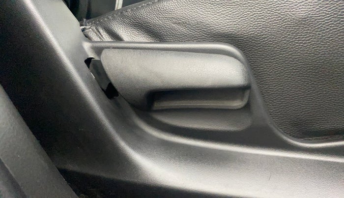 2016 Maruti Swift VXI, Petrol, Manual, 71,377 km, Driver Side Adjustment Panel