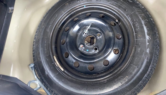 2016 Maruti Swift VXI, Petrol, Manual, 71,377 km, Spare Tyre