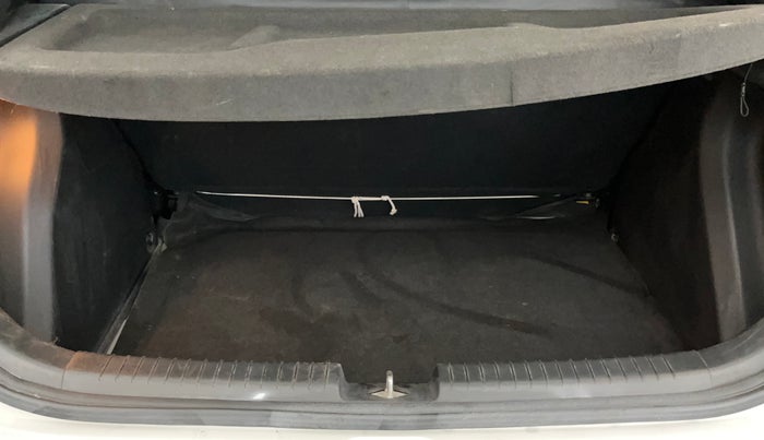 2016 Hyundai Elite i20 ASTA 1.2, Petrol, Manual, 57,956 km, Boot Inside