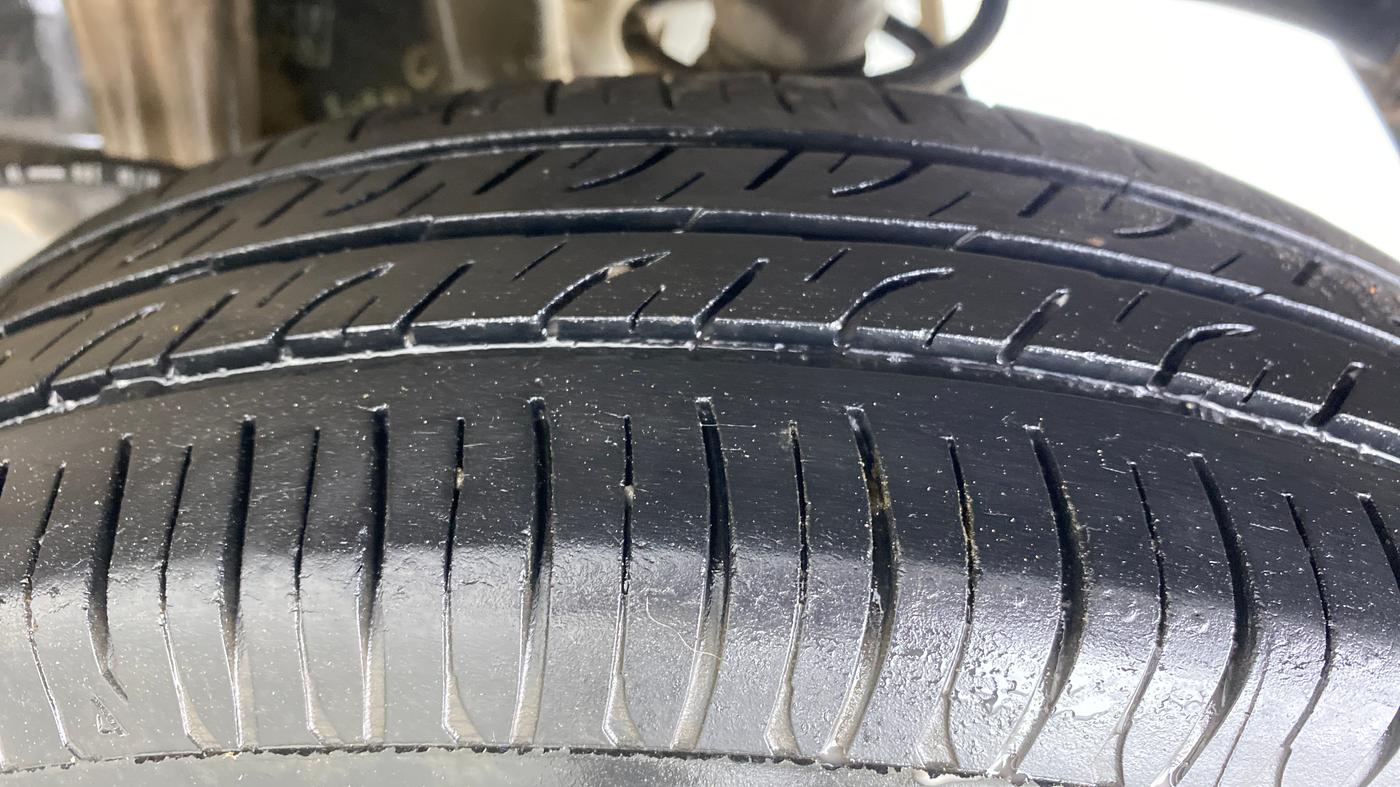 2010 Maruti Zen Estilo VXI, Petrol, Manual, 49,836 km, Left Rear Tyre Tread
