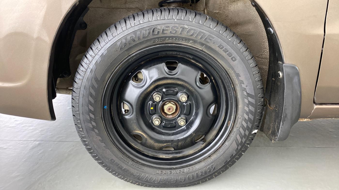 2010 Maruti Zen Estilo VXI, Petrol, Manual, 49,836 km, Left Front Wheel