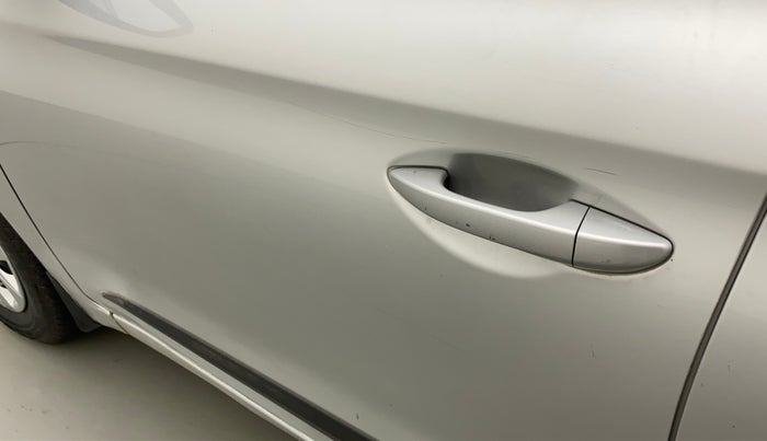 2014 Hyundai Elite i20 SPORTZ 1.2, Petrol, Manual, 81,958 km, Front passenger door - Slightly dented