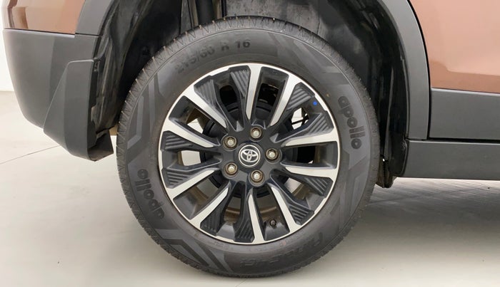 2022 Toyota URBAN CRUISER PREMIUM GRADE AT, Petrol, Automatic, 9,428 km, Right Rear Wheel