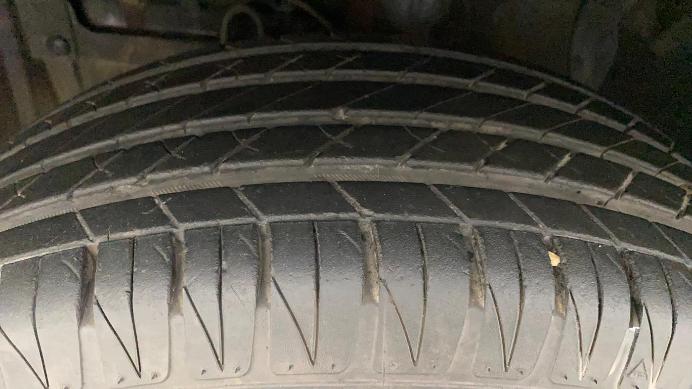 2022 Toyota URBAN CRUISER PREMIUM GRADE AT, Petrol, Automatic, 9,428 km, Left Front Tyre Tread