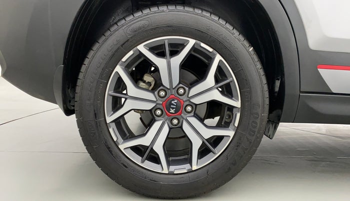 2020 KIA SELTOS GTX + AT PETROL, Petrol, Automatic, 7,345 km, Right Rear Wheel