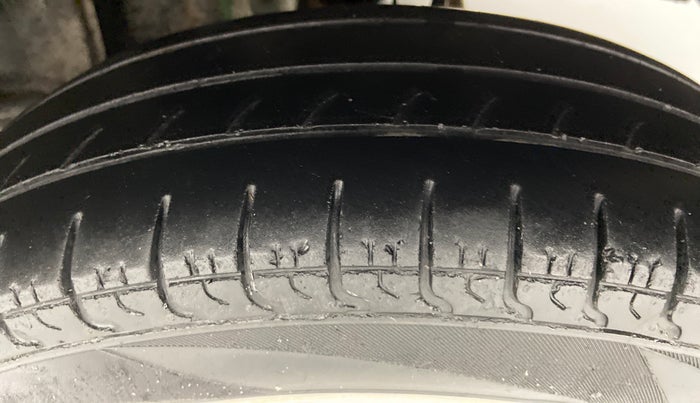 2012 Maruti Alto LXI, Petrol, Manual, 59,519 km, Right Rear Tyre Tread