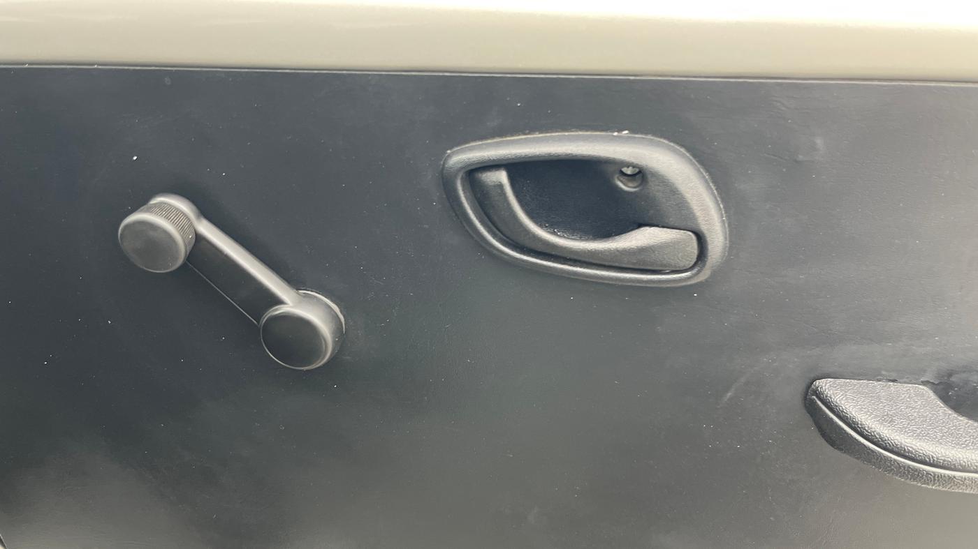 2024 Maruti Eeco 5 STR AC, Petrol, Manual, 8,180 km, Driver Side Door Panels Control