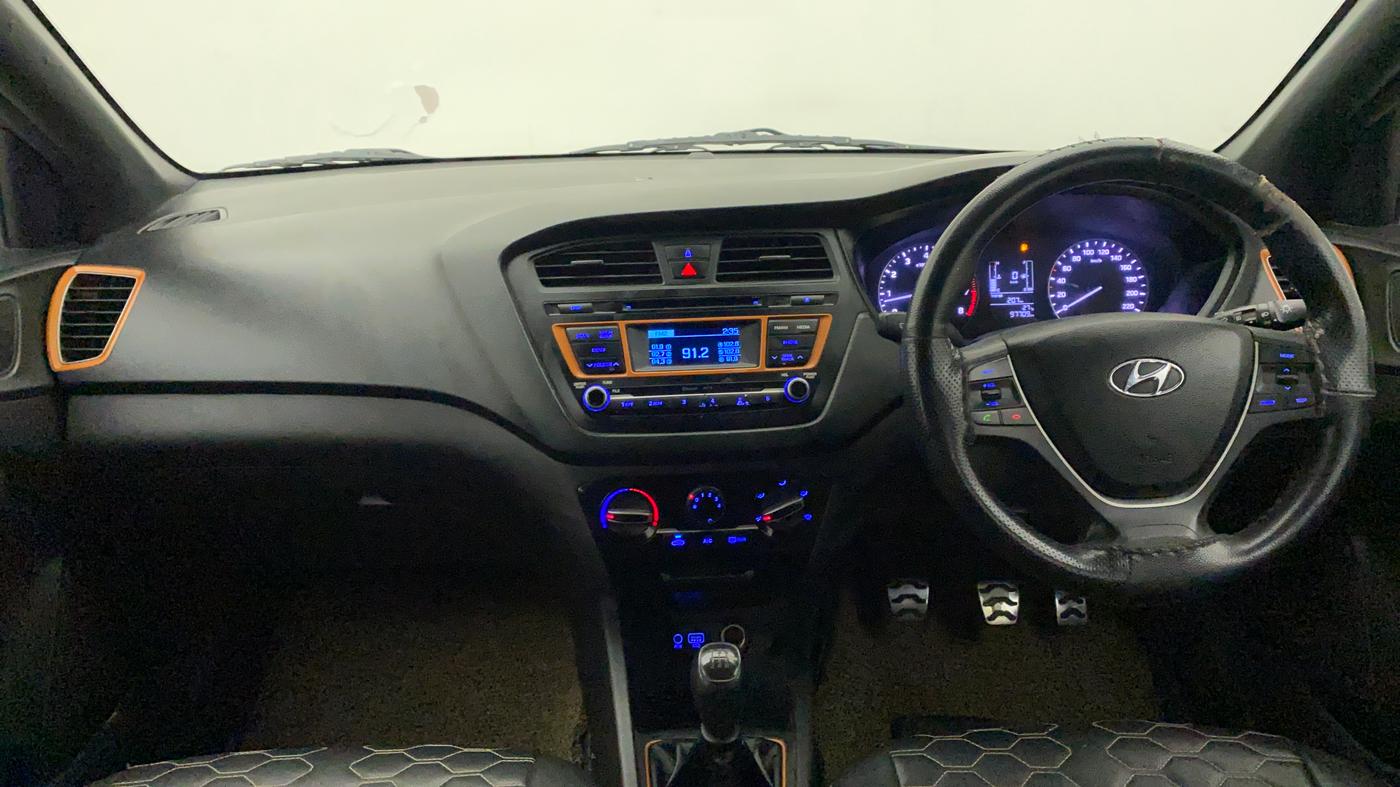 2015 Hyundai i20 Active 1.2 S, Petrol, Manual, 97,709 km, Dashboard