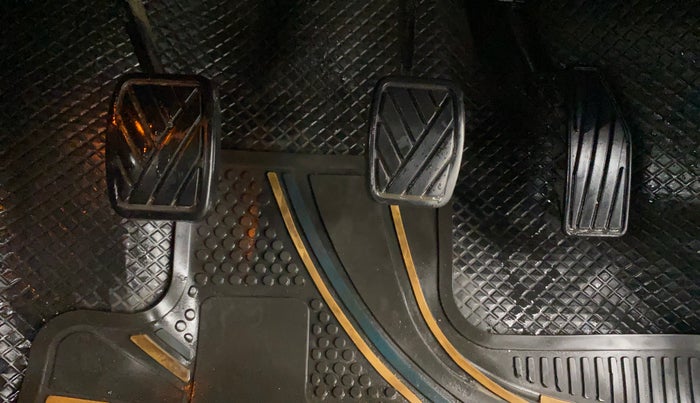 2019 Toyota Glanza G, Petrol, Manual, 56,005 km, Pedals