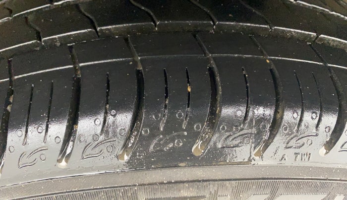 2019 Toyota Glanza G, Petrol, Manual, 56,005 km, Left Rear Tyre Tread