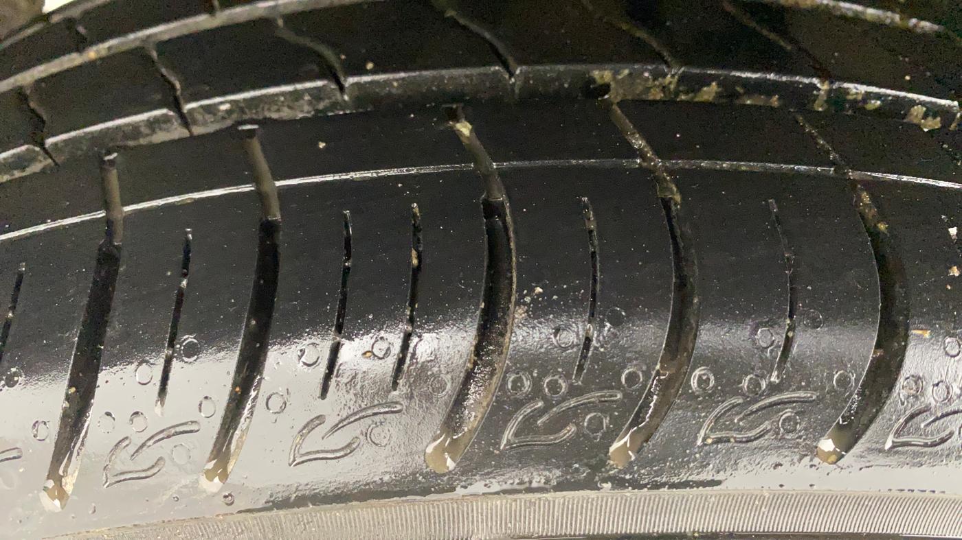 2019 Toyota Glanza G, Petrol, Manual, 56,005 km, Right Rear Tyre Tread