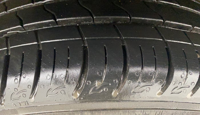 2019 Toyota Glanza G, Petrol, Manual, 56,005 km, Right Front Tyre Tread