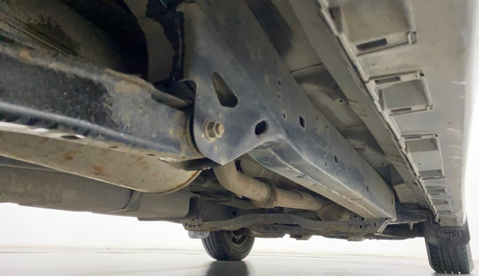 2012 Toyota Innova 2.5 GX 8 STR BS IV, Diesel, Manual, 53,395 km, Right Side Underbody