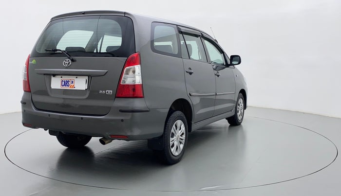 2012 Toyota Innova 2.5 GX 8 STR BS IV, Diesel, Manual, 53,395 km, Right Back Diagonal