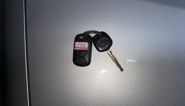 2014 Toyota Etios G, Petrol, Manual, 58,800 km, Key Close Up